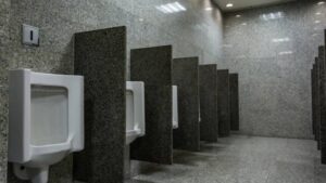 How Portable Restrooms Fit into Temporary Site Planning